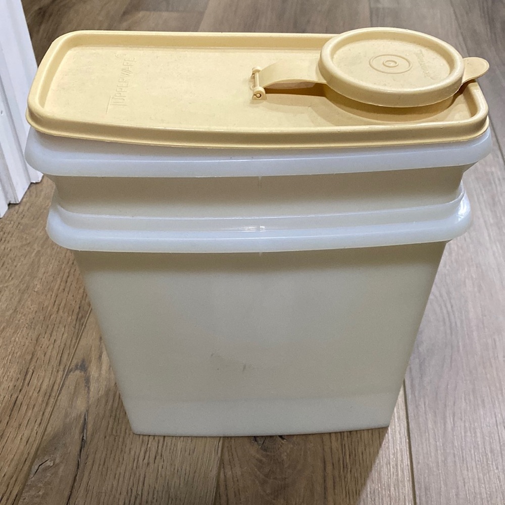 Vintage Tupperware cereal container